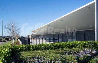 Industrial Warehouse Premium Highbrook Location