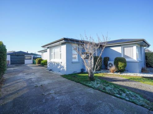 230 Conyers Street, Strathern