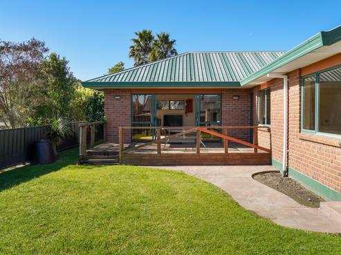 7 Meadowviews Drive, Welcome Bay