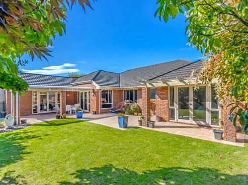 10 Dinglebay Place, Casebrook