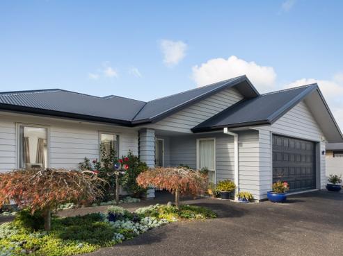 8 Kasey Josh Place, Katikati