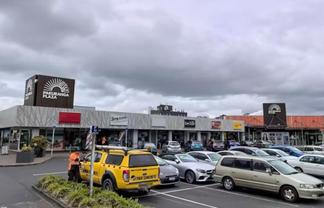 Pakuranga Location, Prime Exposure