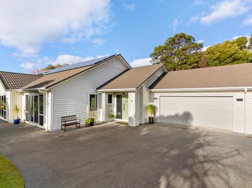 9 Beachwood Drive, Hatfields Beach