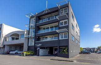 Plug & play with picturesque views