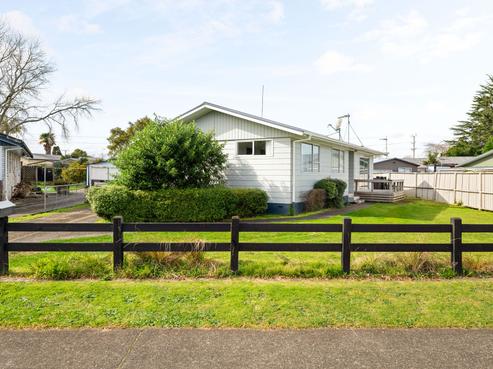 4 Elmwood Crescent, Pukete