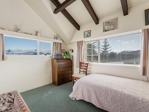 70 Karewa Parade, Papamoa