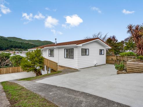 9 Naseby Grove, Wainuiomata