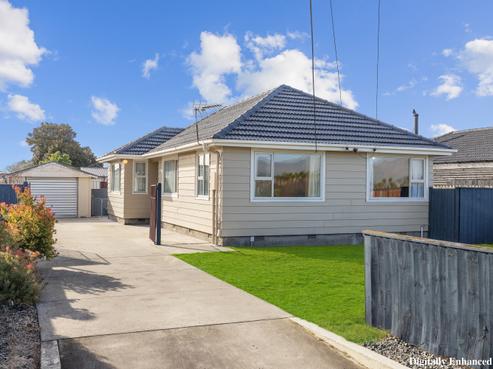405 Breezes Road, Aranui