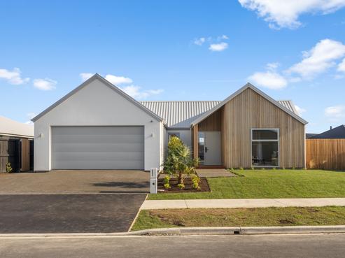 64 Whitehorn Drive, Lincoln