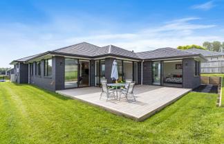 18 Laurelwood Avenue, Pukekohe