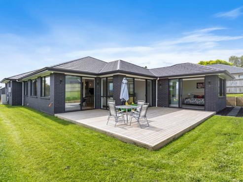 18 Laurelwood Avenue, Pukekohe