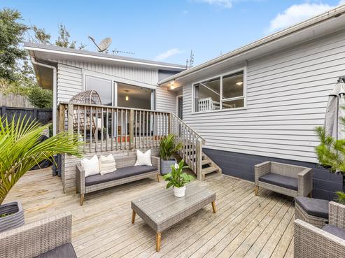 1/729 Beach Road, Browns Bay