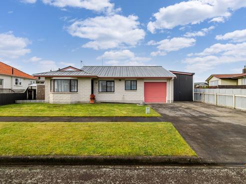 1 Pinedale Parade, Milson