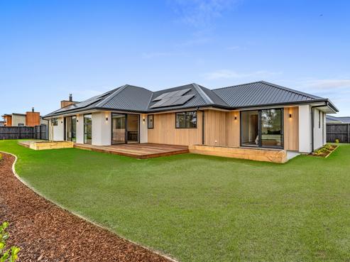 7 Farmview Lane, Lincoln
