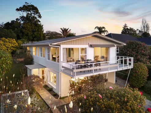 36 Mayfair Crescent, Mairangi Bay