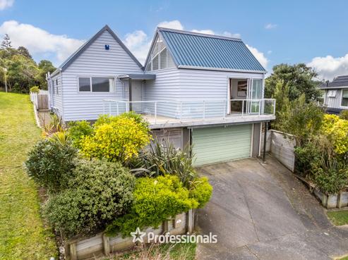 3 Lone Tree Grove, Kelson