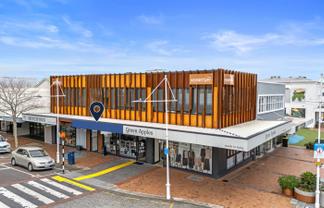 Sleek boutique in the City Centre