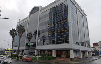 Full Floor available, can incl Signage Rights