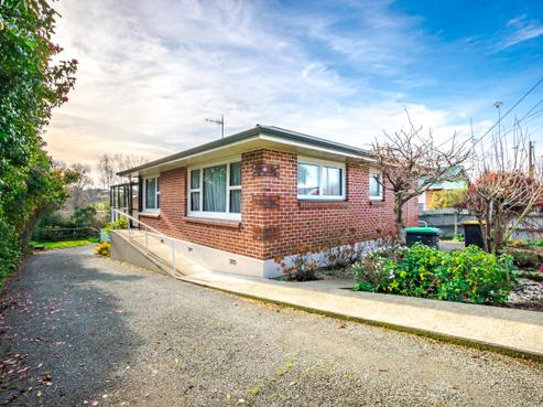 45 Grants Road, Marchwiel
