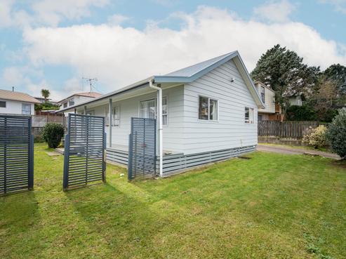 1 Wattle Place, Chartwell