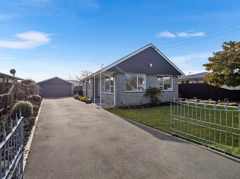 67 Farquhars Road, Redwood