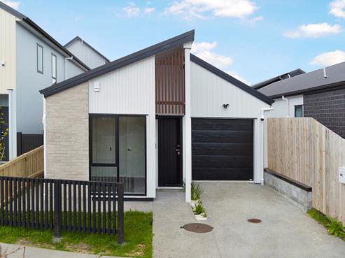 38 Papai Lane, Massey