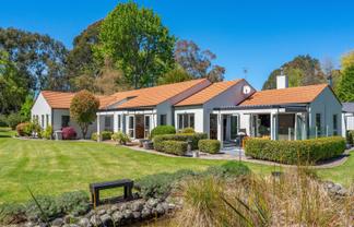 66 Gillespie Place, Acacia Bay