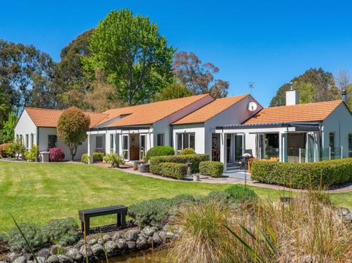 66 Gillespie Place, Acacia Bay