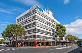 High-Profile Corner Office in Takapuna