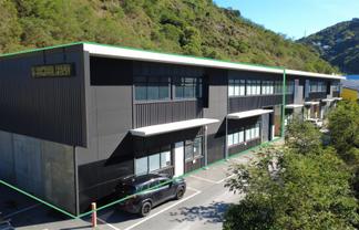 Modern Warehousing with Mezzanine Office