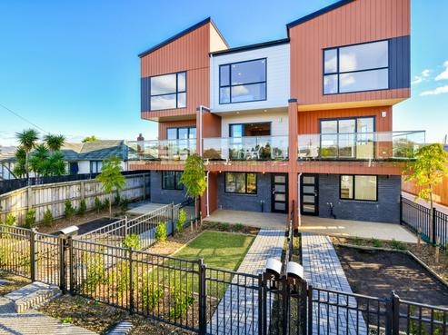 2/644 Te Atatu Road, Te Atatu Peninsula