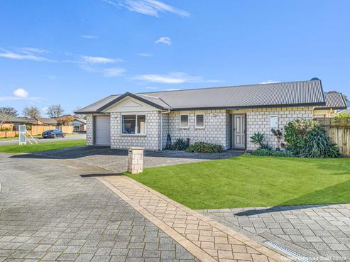 18 Gilligan Close, College Estate