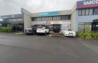 East Tamaki Road Front Warehouse & Showroom