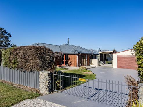 3 Booth Street, Sefton