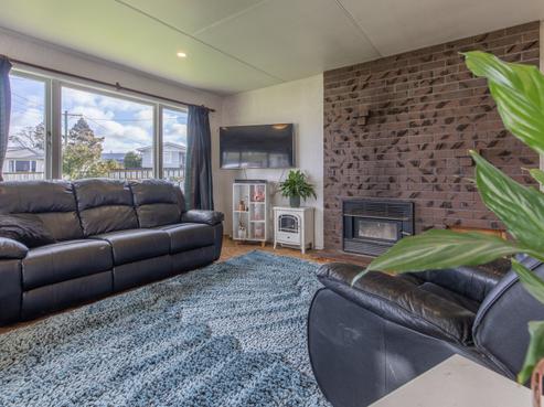 1 Jull Crescent, Waipukurau and Surrounds