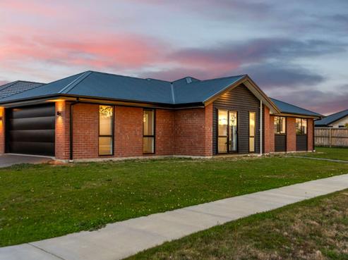2 Jasmine Street, Woodend