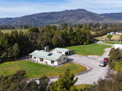 270 Utopia Road, Westport