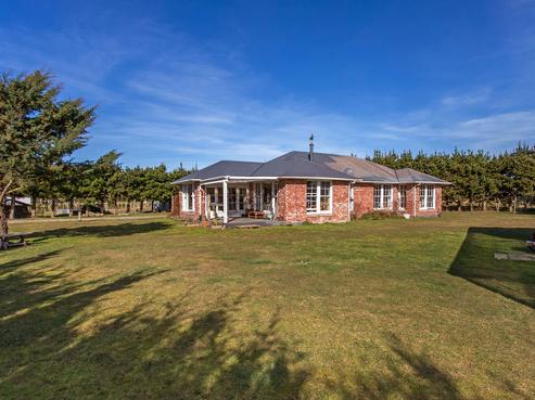 525 Downs Road, West Eyreton