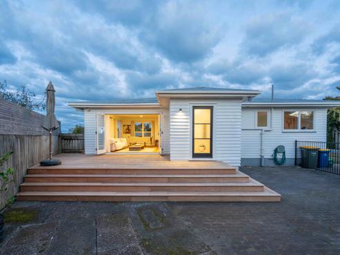 24 Tramway Road, Beach Haven
