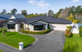 32 Cody Crescent, Lansdowne