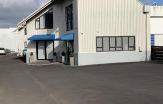 Rare Penrose standalone with profile