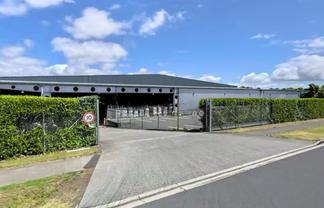 Expansive Warehouse Close to Airport