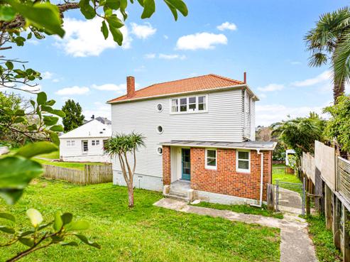 19 Kurahaupo Street, Orakei