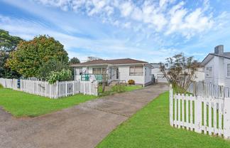 14 Bedlington Avenue, Manurewa