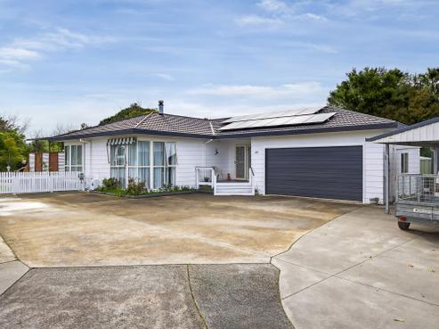 471 Nelson Road, Riverdale