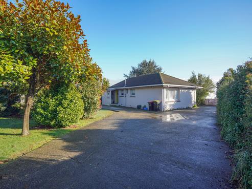 652 Tweed Street, Newfield