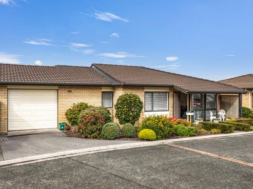 31/197 Royal Road, Massey