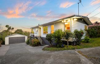 437 Don Buck Road, Massey