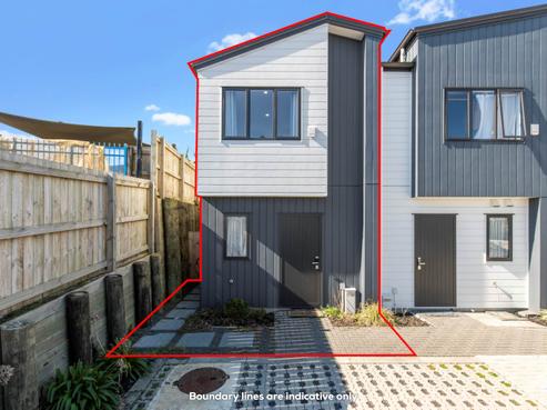 4/112 Moore Street, Howick