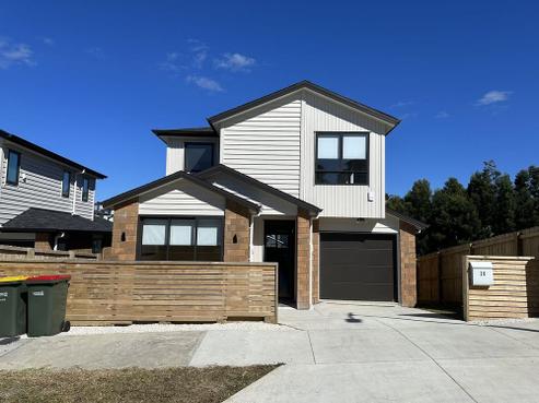 20 Baumea Rise, Massey